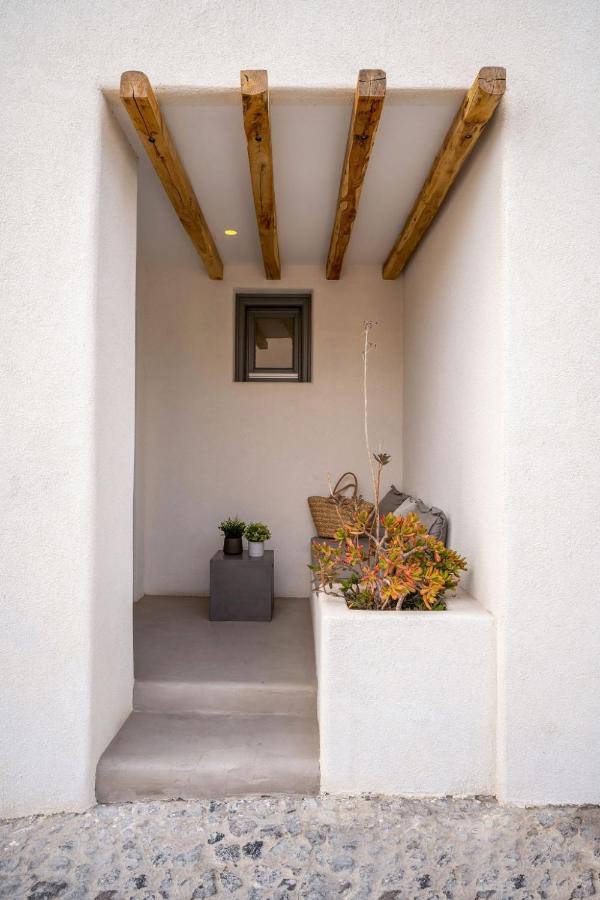 Lemon Suites Santorini Фира Екстериор снимка