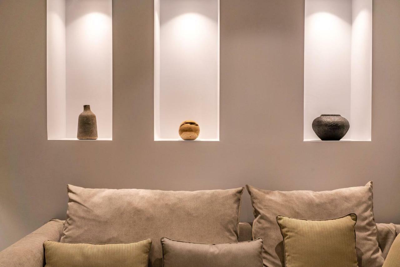 Lemon Suites Santorini Фира Екстериор снимка