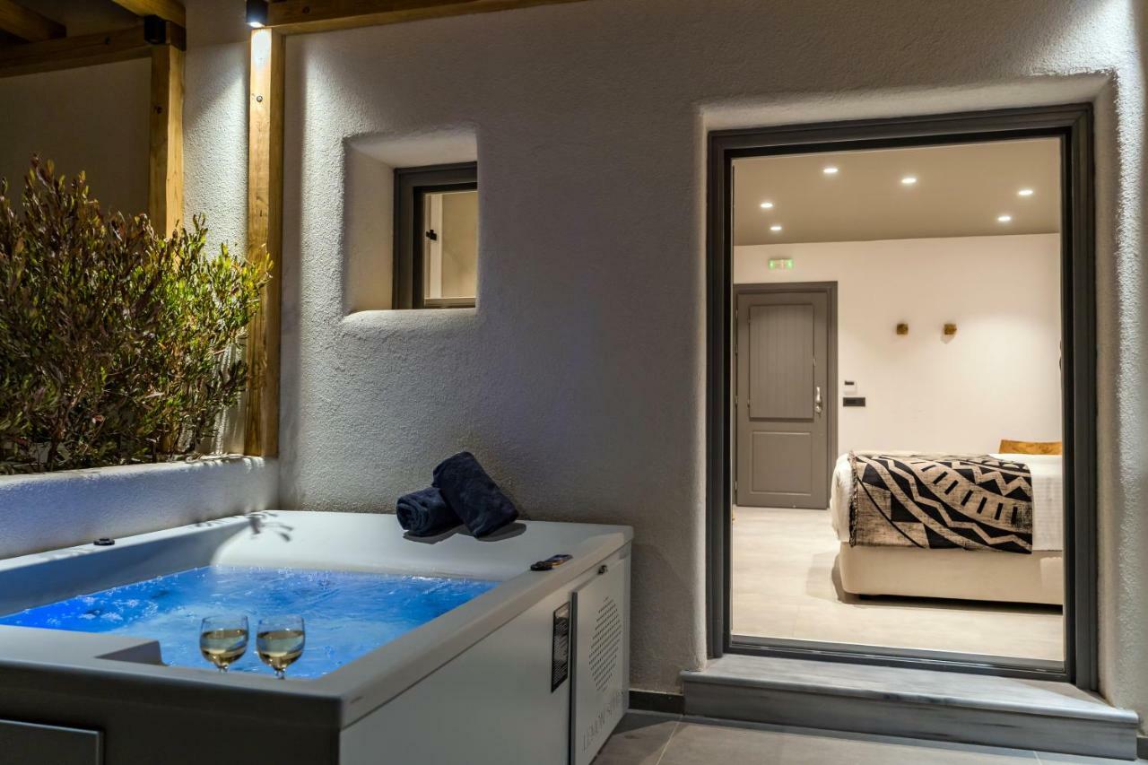 Lemon Suites Santorini Фира Екстериор снимка