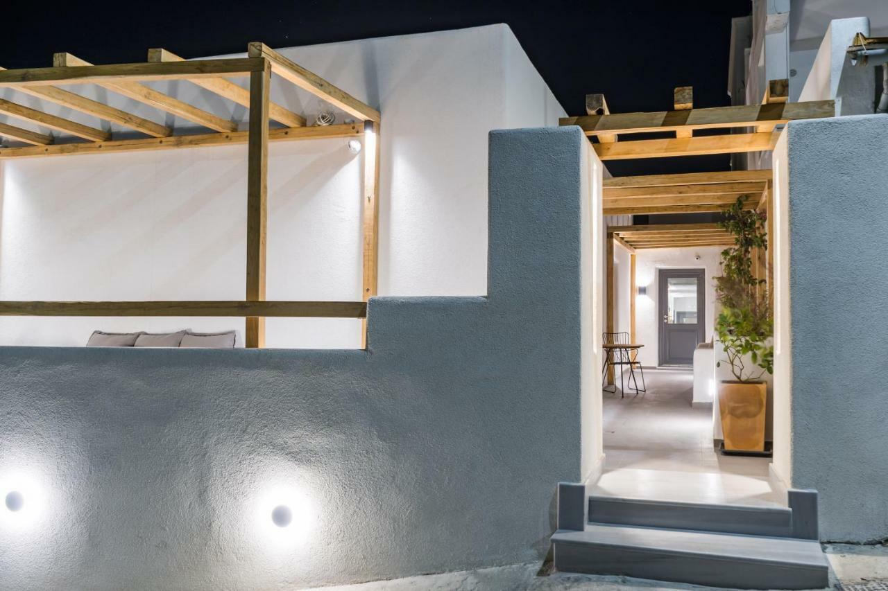 Lemon Suites Santorini Фира Екстериор снимка
